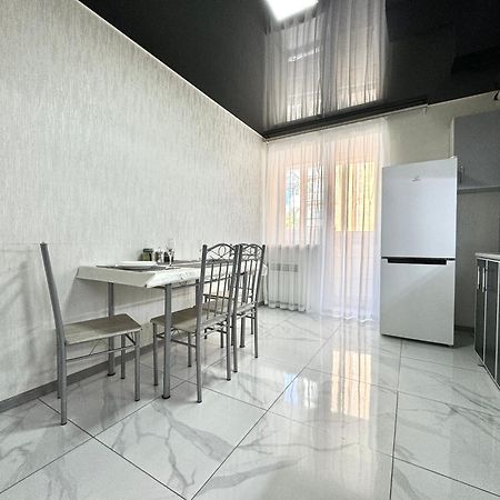 Apartpoltava 2 Окремі Кімнати, Новобудова, Два Великих Ліжка Центр, Корпусний Сад Dış mekan fotoğraf