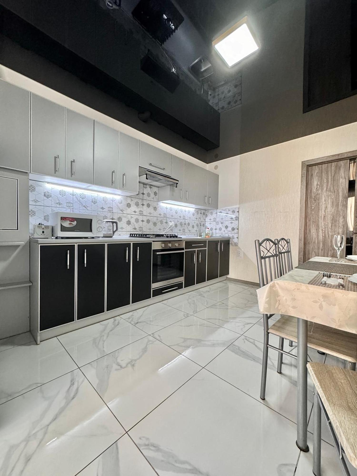 Apartpoltava 2 Окремі Кімнати, Новобудова, Два Великих Ліжка Центр, Корпусний Сад Dış mekan fotoğraf
